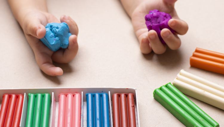 Η πλαστελίνη και το ανθρακικό ασβέστιο