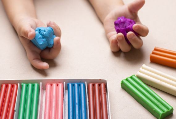 Πλαστελίνη &amp; Ανθρακικό Ασβέστιο