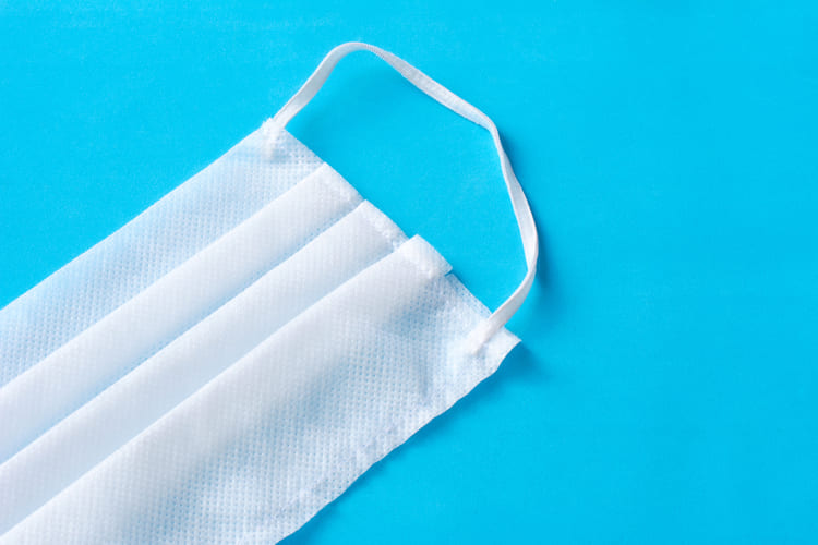 Μη υφασμάτινα πλαστικά και ίνες